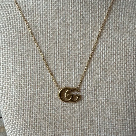 Gucci Gold Double G Pendant Necklace - Picture 2 of 6